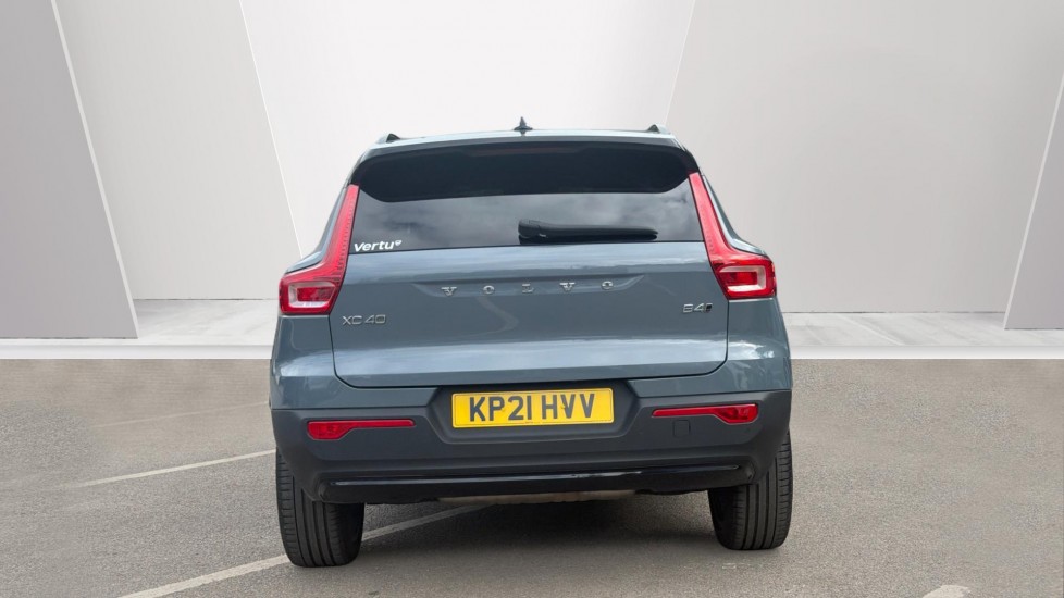 Volvo XC40 2.0 B4P R DESIGN Pro 5dr AWD Auto Petrol Estate - Image 7