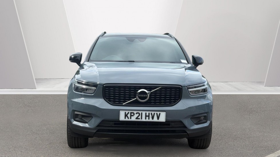 Volvo XC40 2.0 B4P R DESIGN Pro 5dr AWD Auto Petrol Estate - Image 8