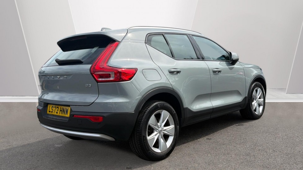 Volvo XC40 2.0 B3P Core 5dr Auto Petrol Estate - Image 2