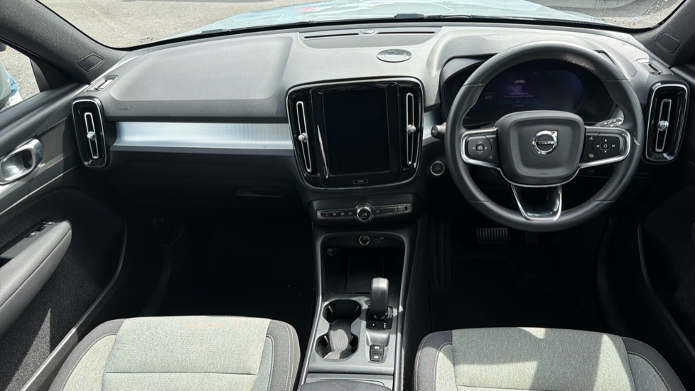 Volvo XC40 2.0 B3P Core 5dr Auto Petrol Estate - Image 5