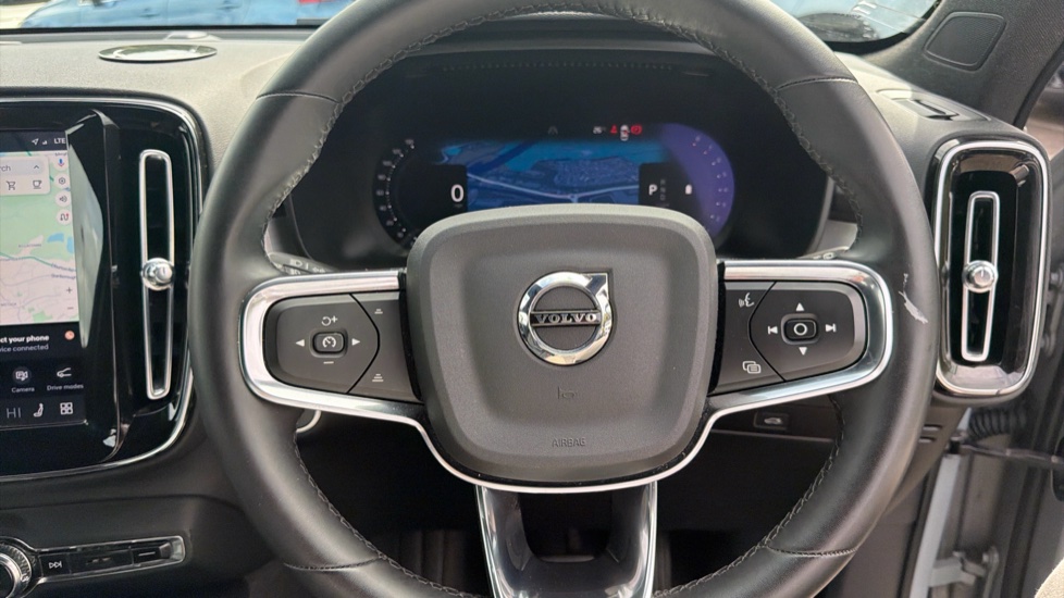 Volvo XC40 2.0 B3P Core 5dr Auto Petrol Estate - Image 10