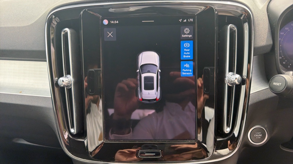 Volvo XC40 2.0 B3P Core 5dr Auto Petrol Estate - Image 19