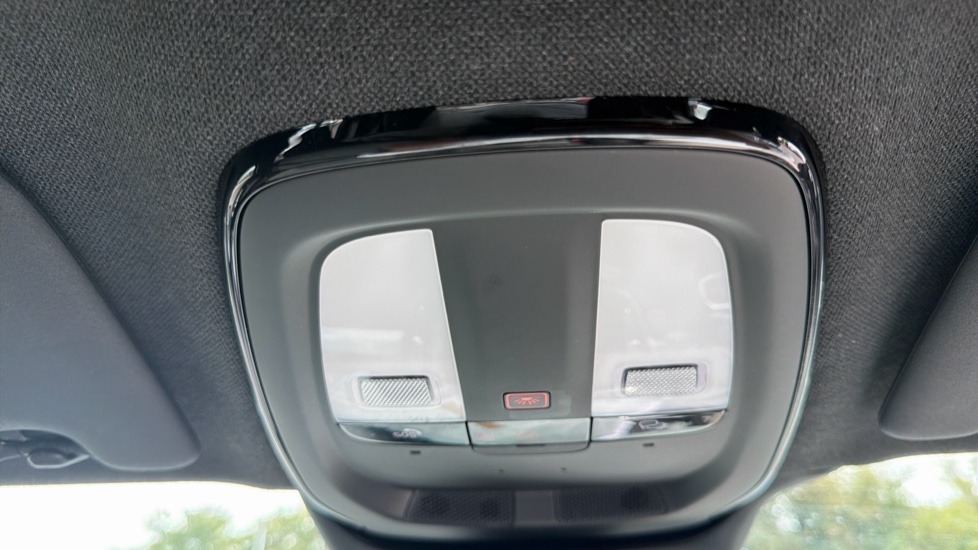 Volvo XC40 2.0 B3P Core 5dr Auto Petrol Estate - Image 28