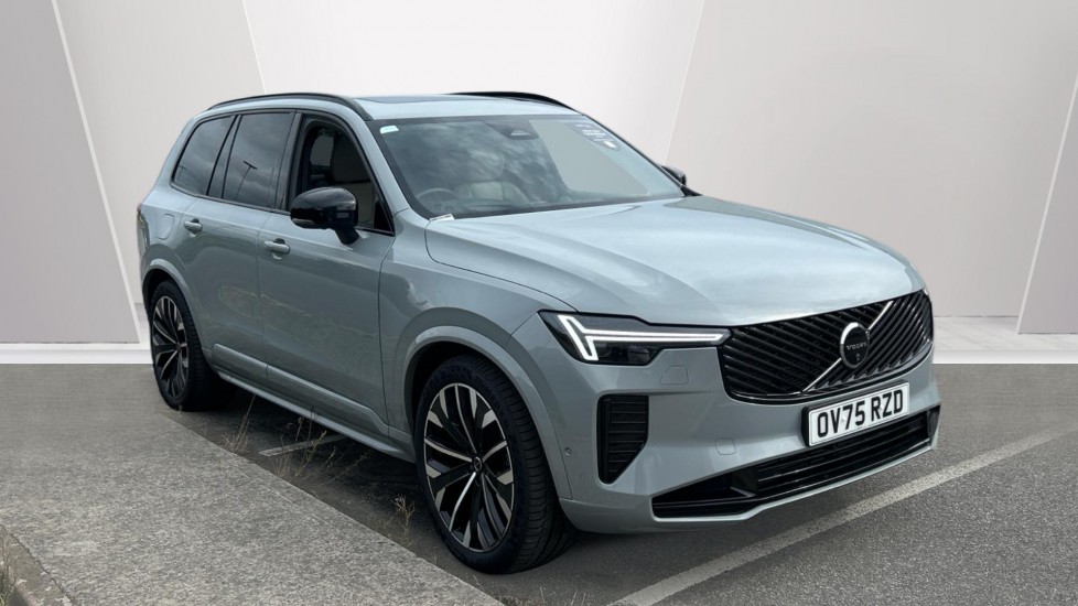 Volvo XC90 2.0 T8 PHEV Ultra Dark 5dr AWD Geartronic Estate - Image 1