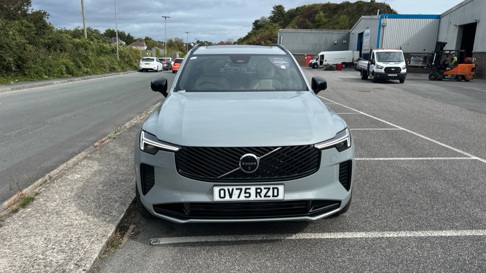 Volvo XC90 2.0 T8 PHEV Ultra Dark 5dr AWD Geartronic Estate - Image 39