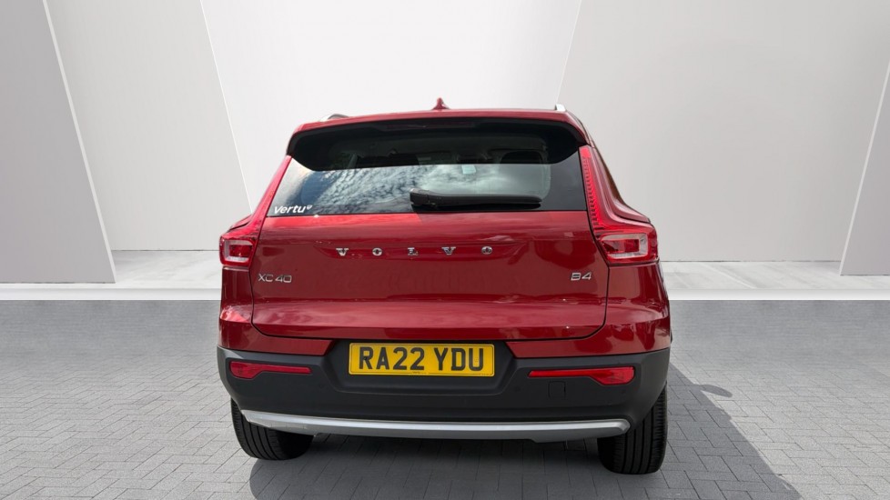 Volvo XC40 2.0 B4P Inscription Pro 5dr Auto [7 speed] Petrol Estate - Image 7
