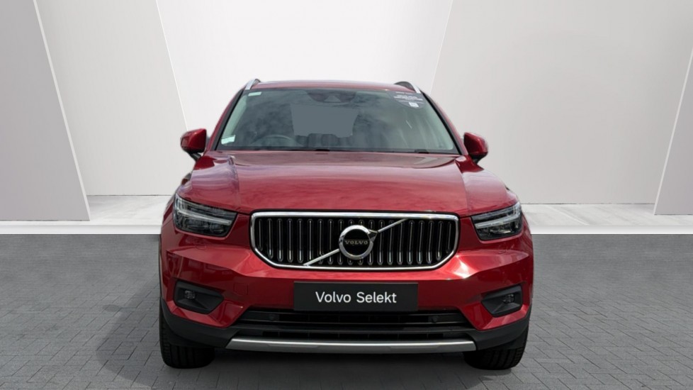 Volvo XC40 2.0 B4P Inscription Pro 5dr Auto [7 speed] Petrol Estate - Image 8