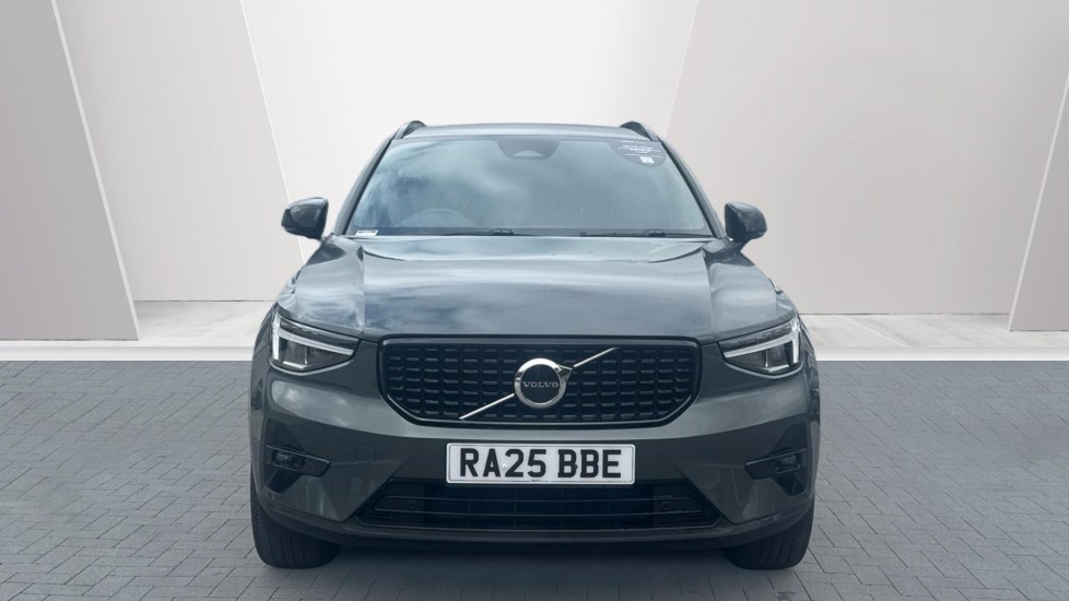 Volvo XC40 2.0 B4P Plus Dark 5dr Auto Petrol Estate - Image 8