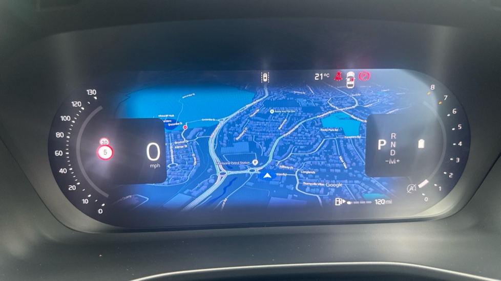Volvo XC40 2.0 B4P Plus Dark 5dr Auto Petrol Estate - Image 11