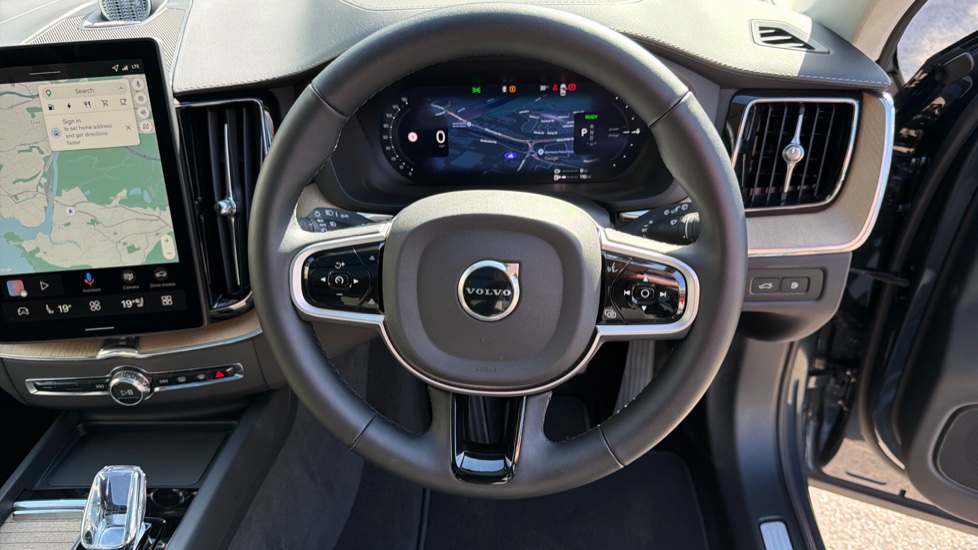 Volvo XC60 2.0 T8 [455] PHEV Ultra Dark 5dr AWD Geartronic Estate - Image 10