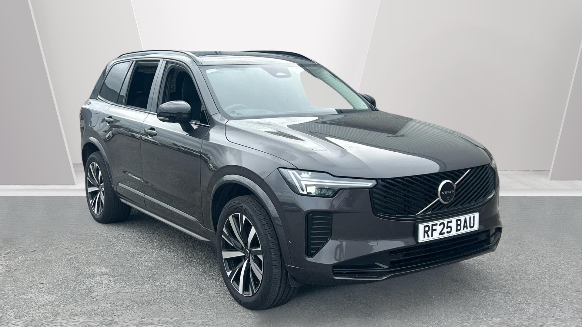 Volvo XC90 listing photo
