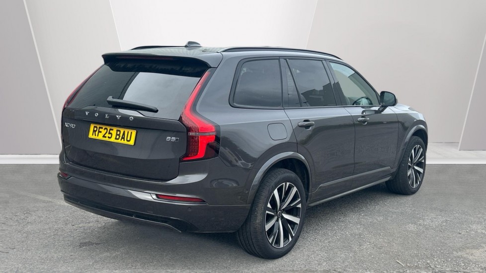 Volvo XC90 2.0 B5P Plus Dark 5dr AWD Geartronic Petrol Estate - Image 2