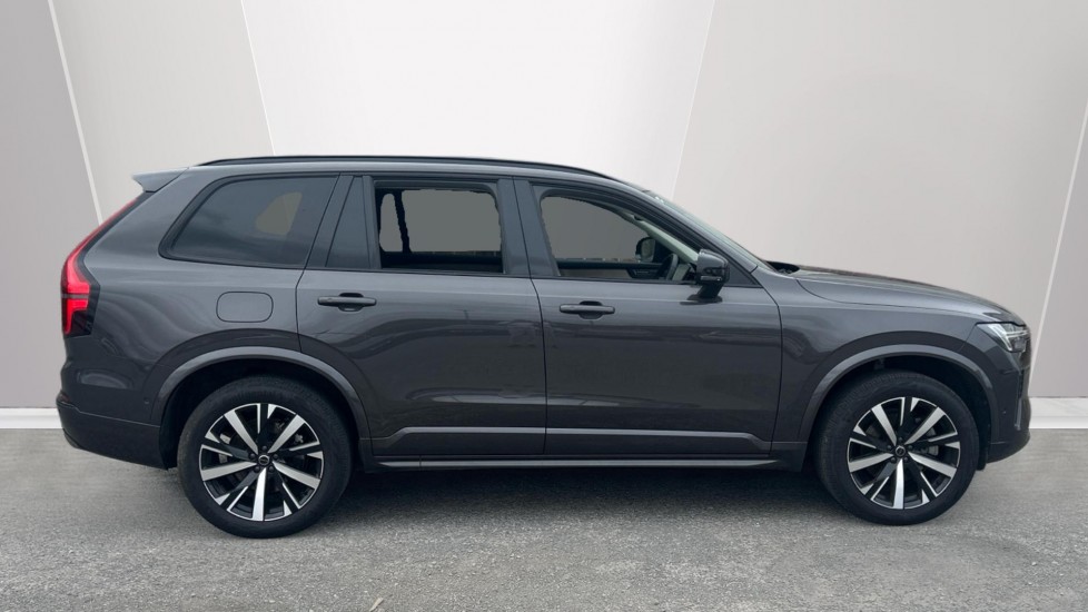 Volvo XC90 2.0 B5P Plus Dark 5dr AWD Geartronic Petrol Estate - Image 3