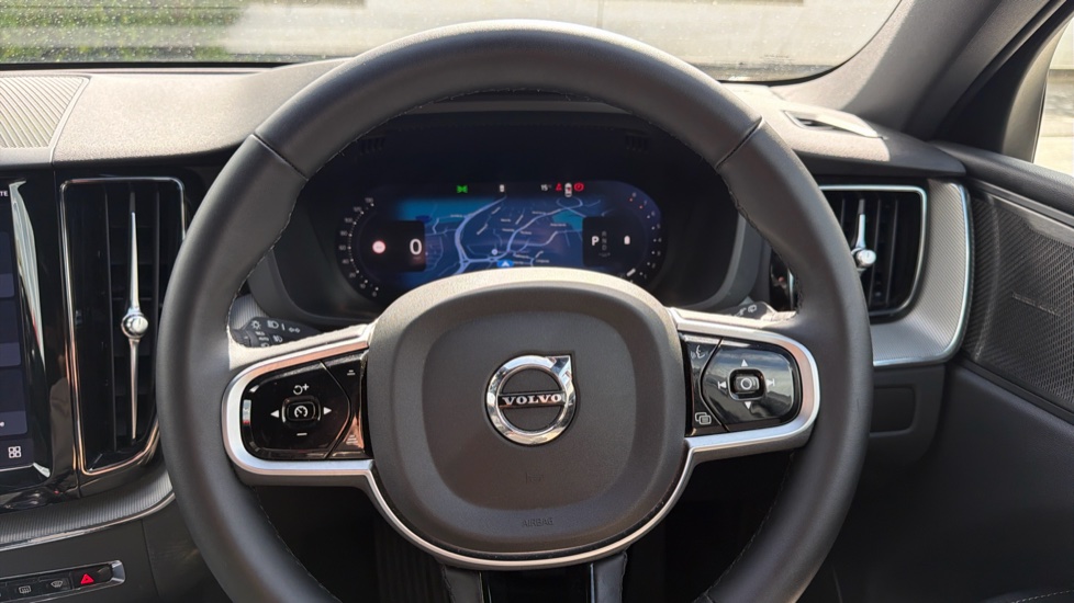 Volvo XC60 2.0 B5P Plus Black Edition 5dr AWD Geartronic Petrol Estate - Image 10