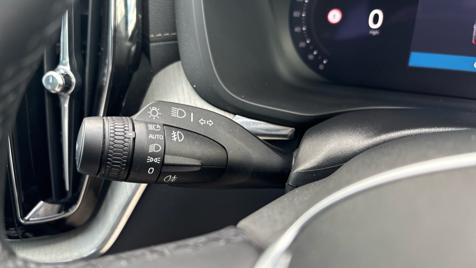 Volvo XC60 2.0 T8 [455] PHEV Ultra Dark 5dr AWD Geartronic Estate - Image 20