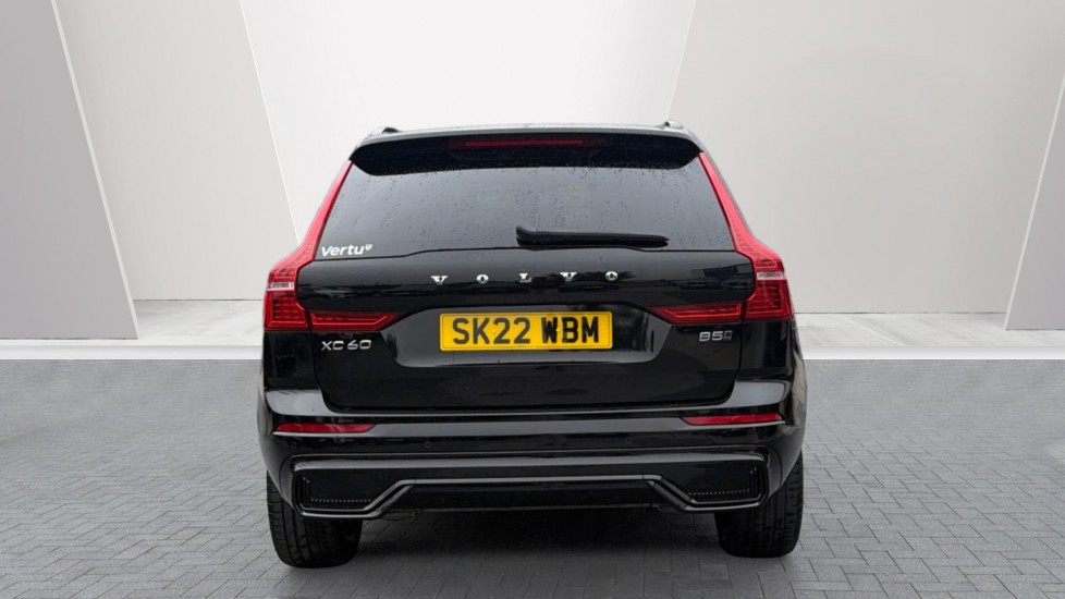 Volvo XC60 2.0 B5P R DESIGN Pro 5dr AWD Geartronic Petrol Estate - Image 7