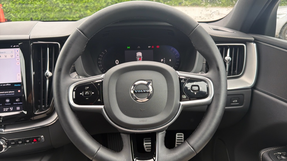 Volvo XC60 2.0 B5P R DESIGN Pro 5dr AWD Geartronic Petrol Estate - Image 10