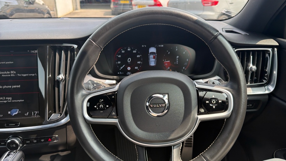 Volvo V60 2.0 D4 [190] R DESIGN Pro 5dr Auto Diesel Estate - Image 10