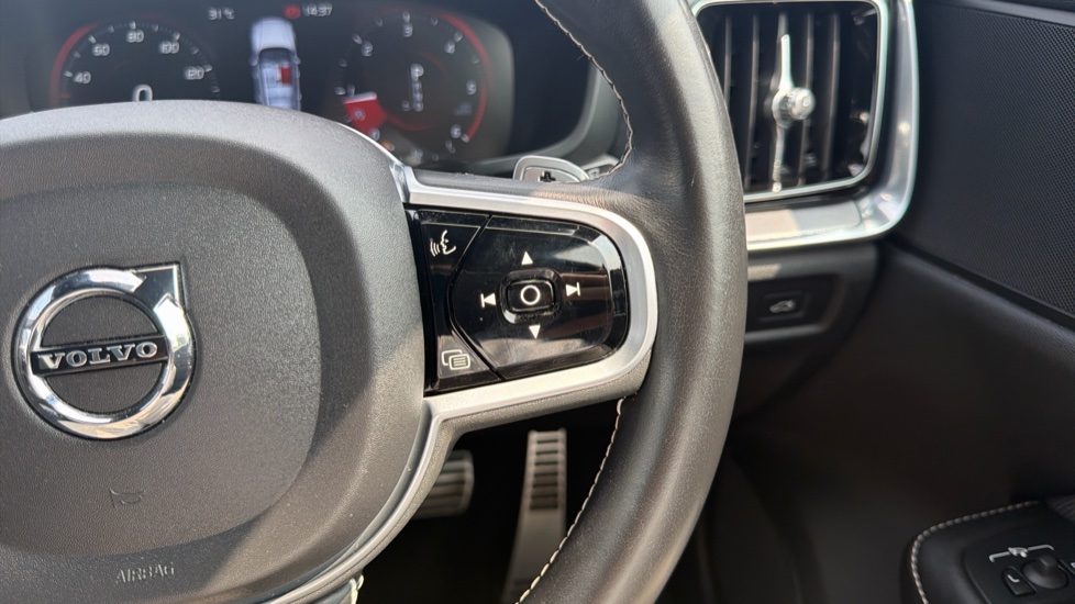 Volvo V60 2.0 D4 [190] R DESIGN Pro 5dr Auto Diesel Estate - Image 22