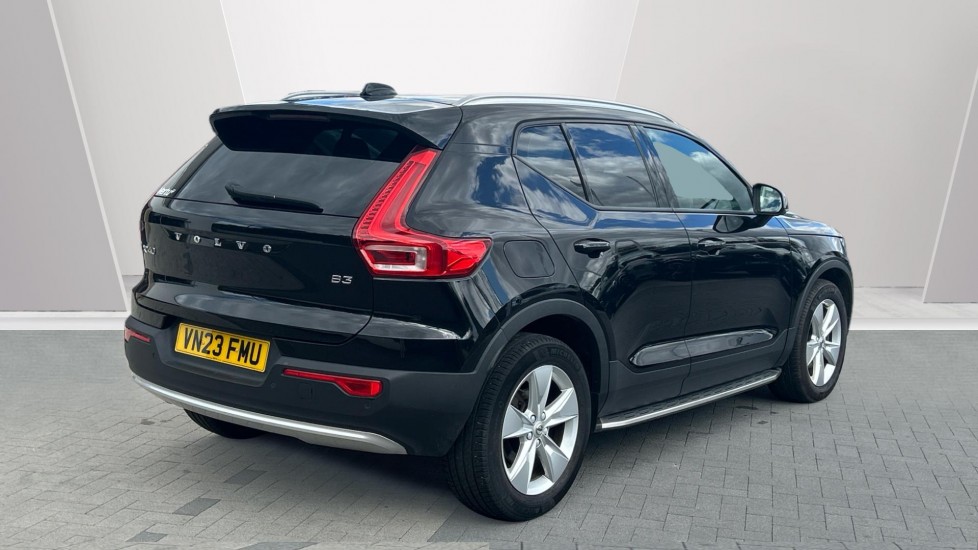Volvo XC40 2.0 B3P Core 5dr Auto Petrol Estate - Image 2