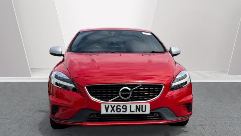 Volvo V40 T2 [122] R DESIGN Edition 5dr Petrol Hatchback - Image 8