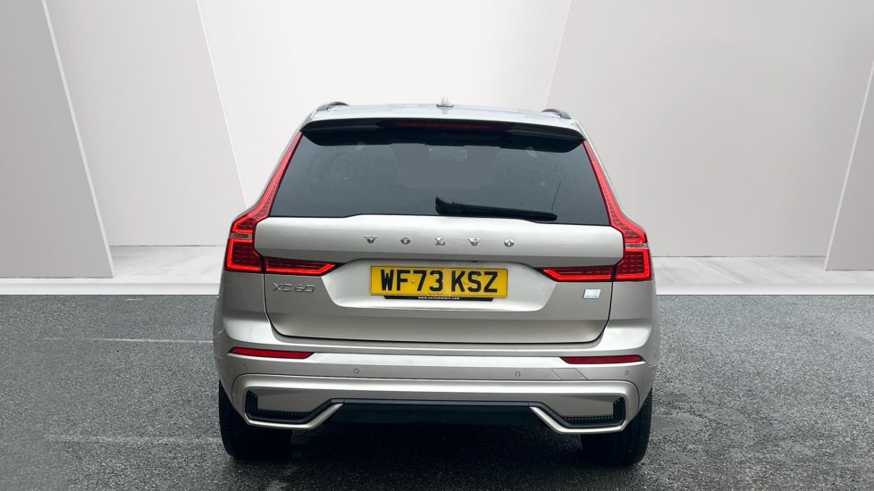 Volvo XC60 2.0 T8 [455] RC PHEV Ultimate Dark 5dr AWD Gtron Estate - Image 7