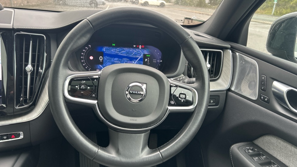 Volvo XC60 2.0 T8 [455] RC PHEV Ultimate Dark 5dr AWD Gtron Estate - Image 10