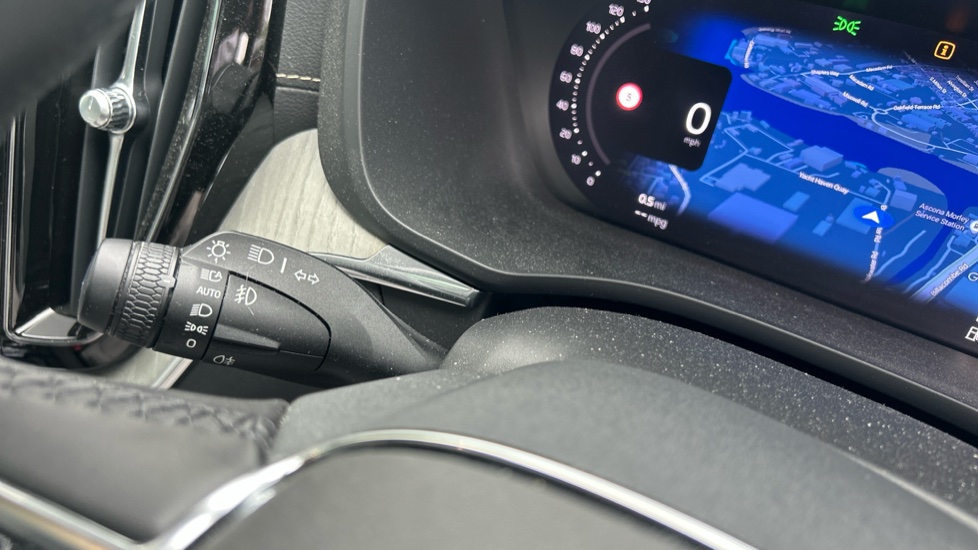 Volvo XC60 2.0 T8 [455] RC PHEV Ultimate Dark 5dr AWD Gtron Estate - Image 18