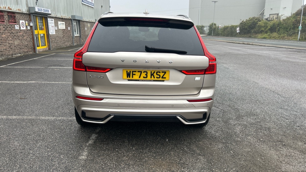 Volvo XC60 2.0 T8 [455] RC PHEV Ultimate Dark 5dr AWD Gtron Estate - Image 37