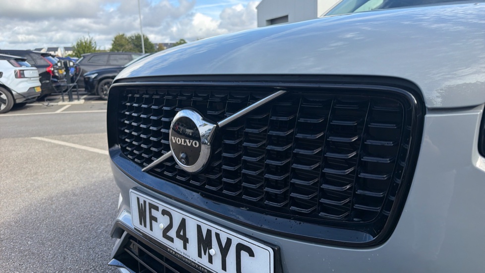 Volvo XC90 2.0 B5P [250] Plus Dark 5dr AWD Geartronic Petrol Estate - Image 43