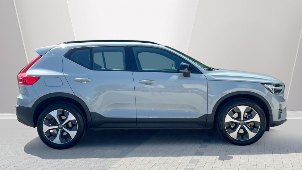 Volvo XC40 2.0 B3P Plus Dark 5dr Auto Petrol Estate - Image 3
