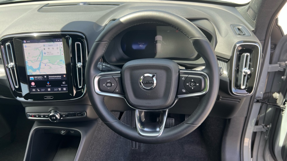 Volvo XC40 2.0 B3P Plus Dark 5dr Auto Petrol Estate - Image 10