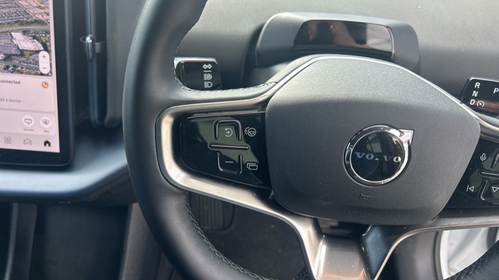 Volvo EX30 200kW SM Extended Range Plus 69kWh 5dr Auto Electric Estate - Image 16