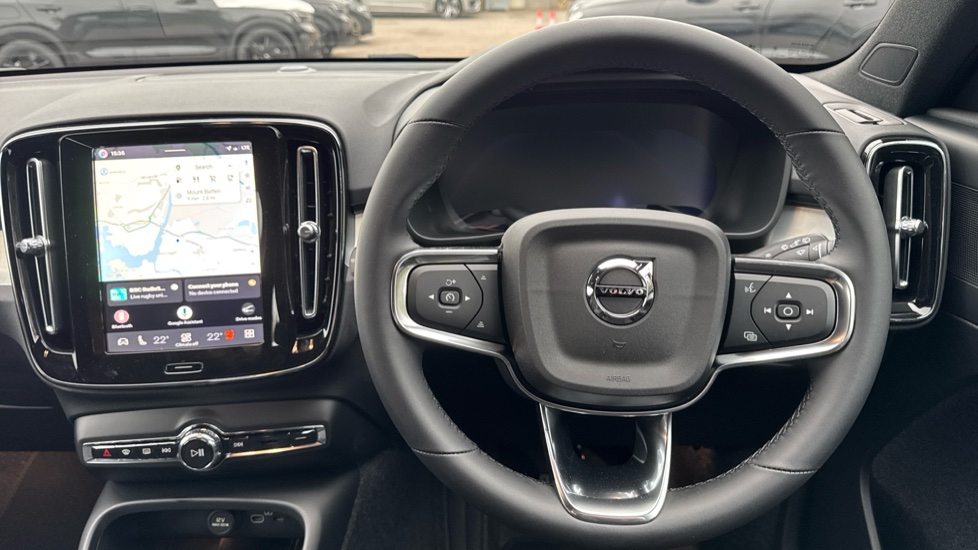 Volvo XC40 2.0 B3P Plus Dark 5dr Auto Petrol Estate - Image 10