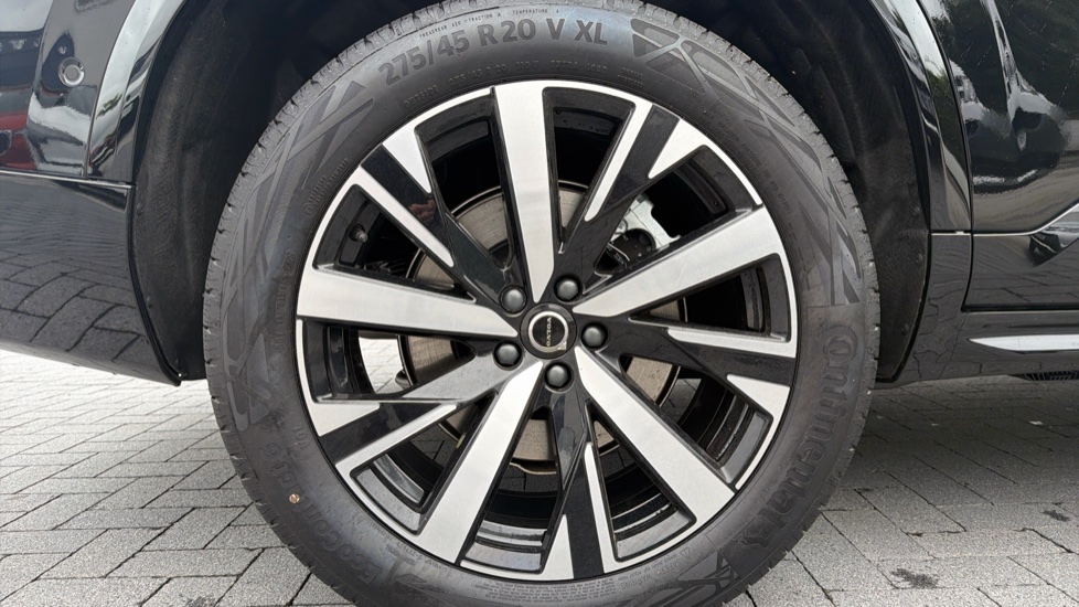 Volvo XC90 2.0 B5P Plus Dark 5dr AWD Geartronic Petrol Estate - Image 9