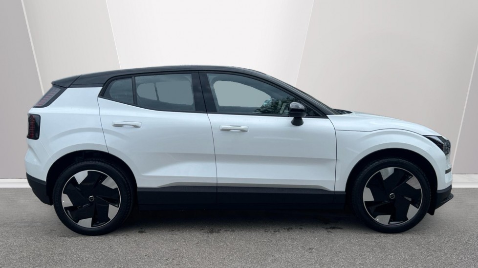 Volvo EX30 315kW Twin Motor Performance Plus 69kWh 5dr Auto Electric Estate - Image 3