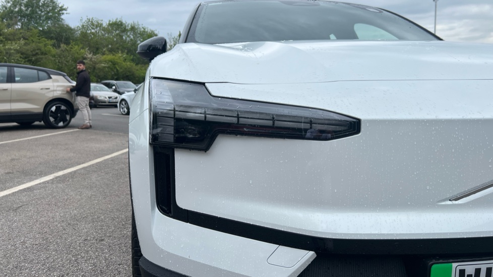 Volvo EX30 315kW Twin Motor Performance Plus 69kWh 5dr Auto Electric Estate - Image 33