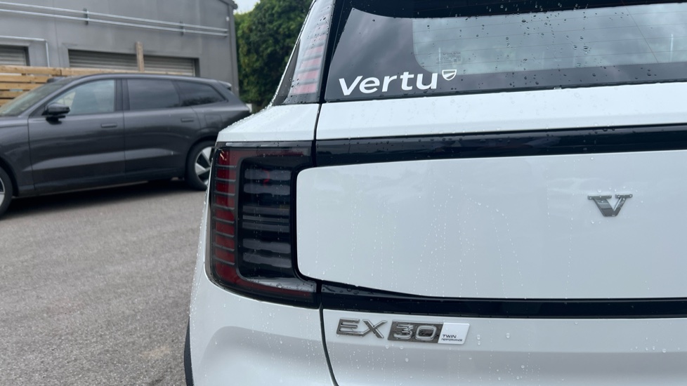 Volvo EX30 315kW Twin Motor Performance Plus 69kWh 5dr Auto Electric Estate - Image 34