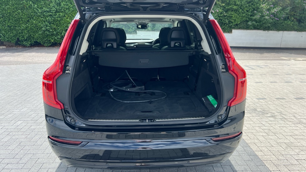 Volvo XC90 2.0 T8 [455] RC PHEV Plus Dark 5dr AWD Geartronic Estate - Image 13