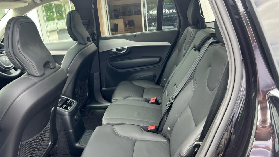 Volvo XC90 2.0 T8 [455] RC PHEV Plus Dark 5dr AWD Geartronic Estate - Image 31