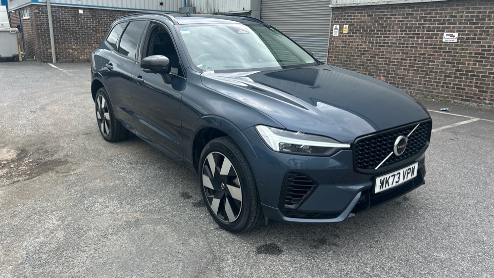 Volvo XC60 2.0 T8 [455] RC PHEV Ultimate Dark 5dr AWD Gtron Estate - Image 39