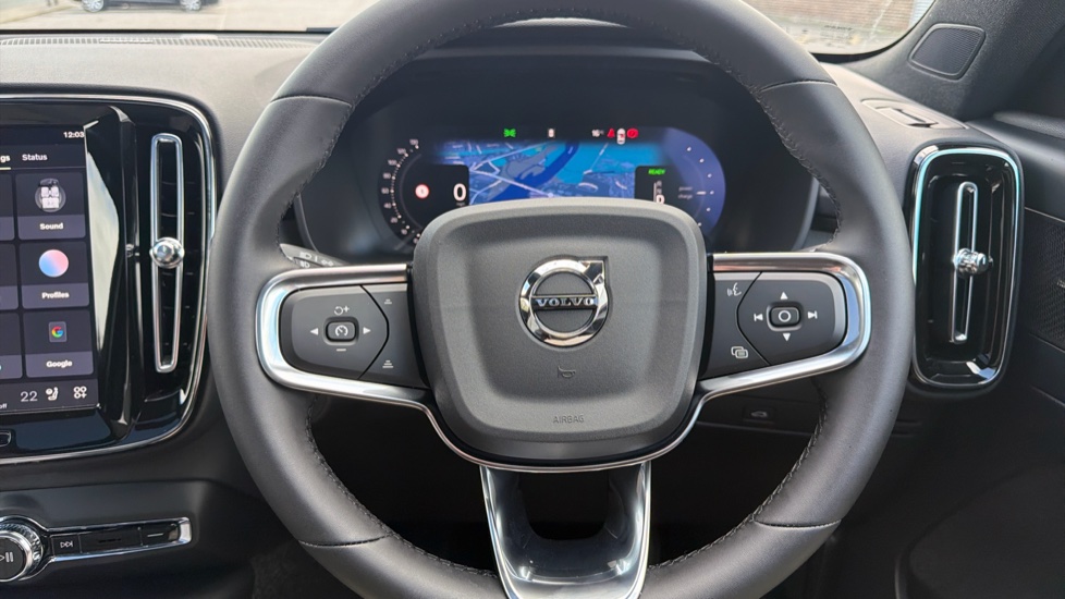 Volvo EX40 185kW Extended Range Ultra 82kWh 5dr Auto Electric Estate - Image 10