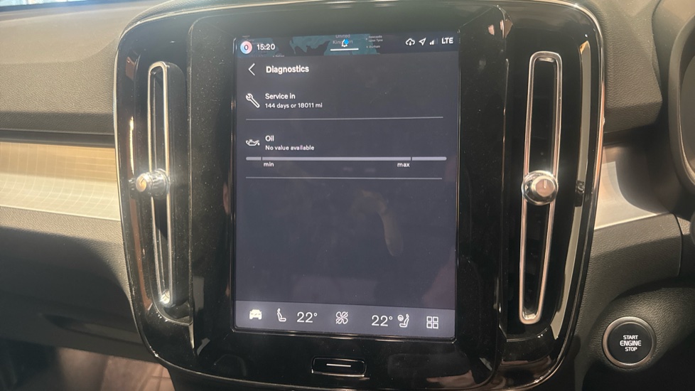 Volvo XC40 2.0 B4P Plus Dark 5dr Auto Petrol Estate - Image 35