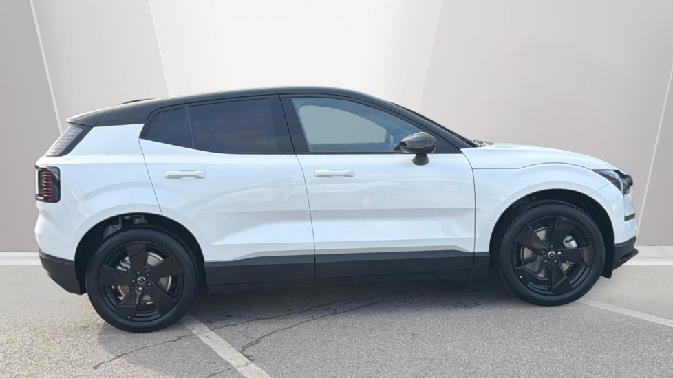 Volvo EX30 200kW P5 Long Range Ultra Black Ed 69kWh 5dr Auto Electric Estate - Image 3