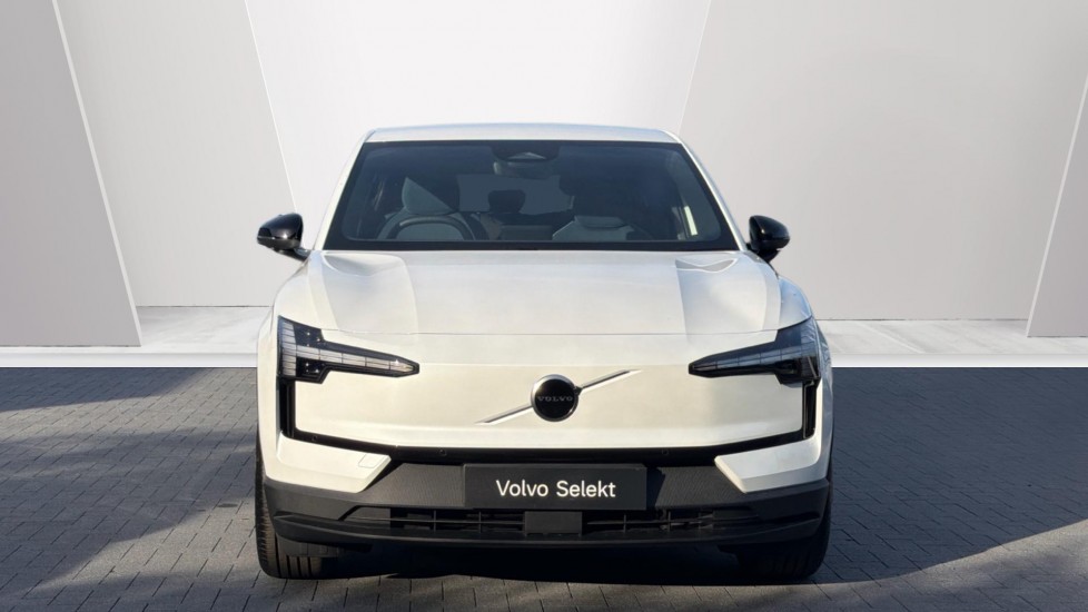 Volvo EX30 200kW P5 Core 51kWh 5dr Auto Electric Estate - Image 8