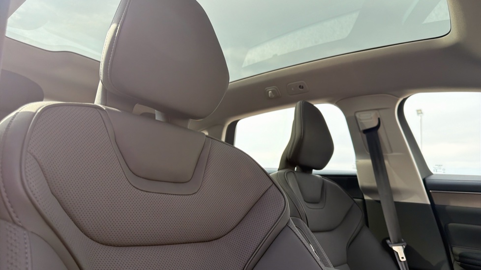 Volvo ES90 245kW SM Extended Range Plus 92kWh 5dr Auto Electric Hatchback - Image 31