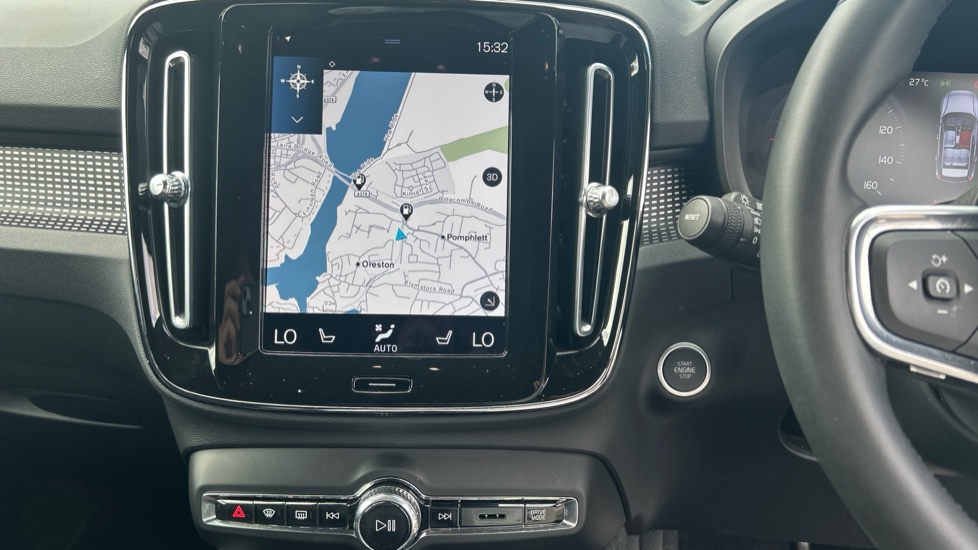 Volvo XC40 1.5 T5 Recharge PHEV R DESIGN Pro 5dr Auto Estate - Image 18