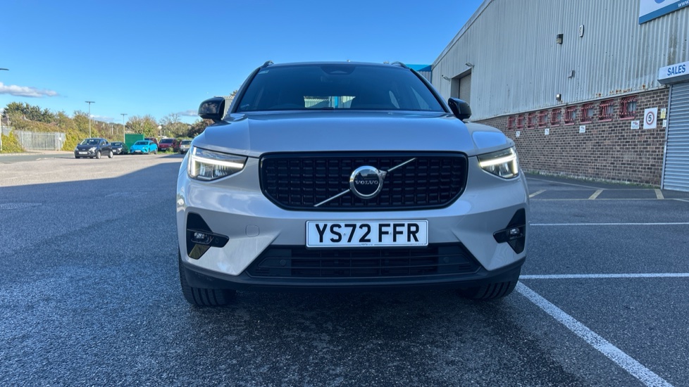 Volvo XC40 2.0 B3P Plus Dark 5dr Auto Petrol Estate - Image 43