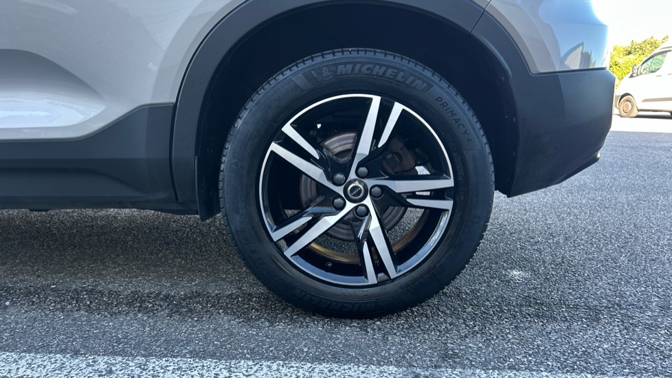 Volvo XC40 2.0 B3P Plus Dark 5dr Auto Petrol Estate - Image 49