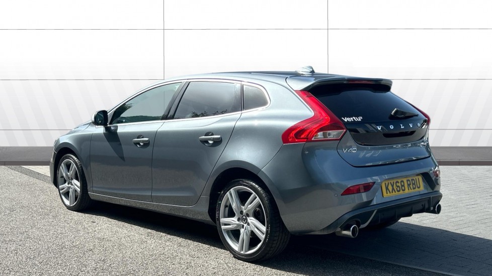 Volvo V40 D3 [4 Cyl 150] R DESIGN Pro 5dr Geartronic Diesel Hatchback - Image 2